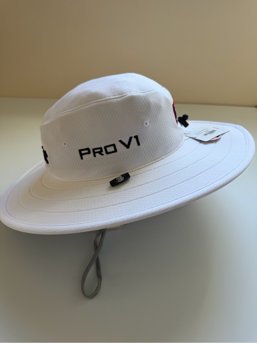 NWT - Titleist Men's Tour Aussie Golf Bucket Hat - White Black - Picture 4 of 13
